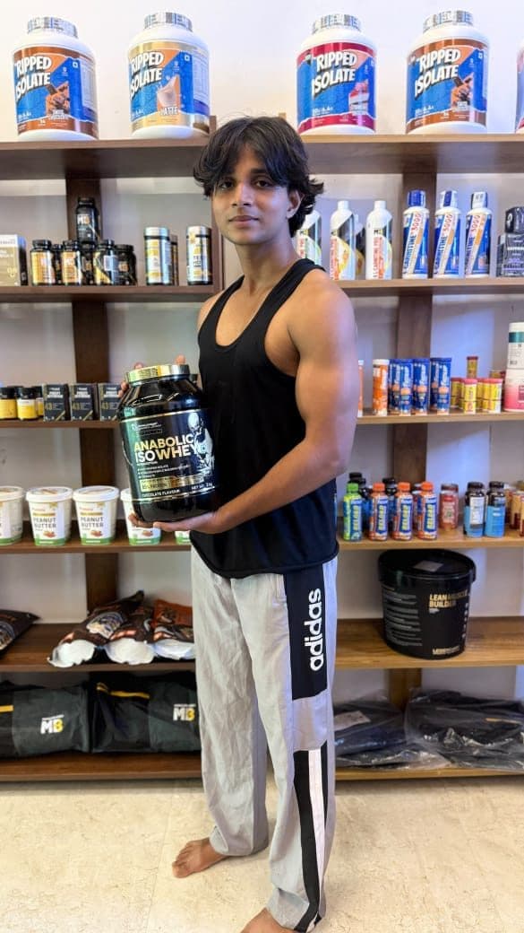 Customer with whey isolate at Omega Protein Hub, Alakode